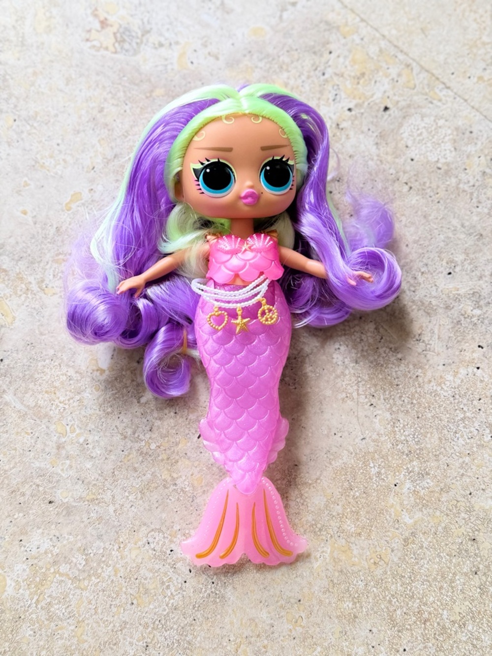 LOL Surprise! Mermaid Cleo Clove Doll Pink Purple Color Changing Collectible
